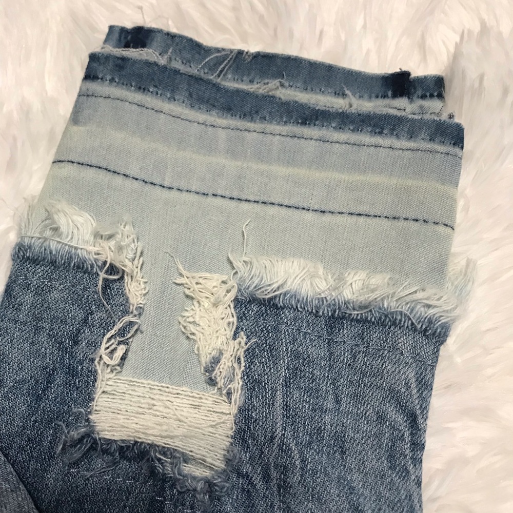 DESTRUCTED JEANS - Picture 5 of 6
